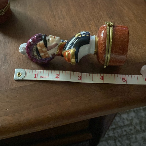 COPY - Vintage Limoges Soldier Hinged Trinket Box - Picture 7 of 7